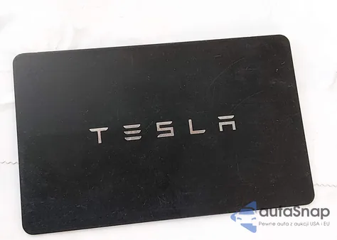 2023 Tesla Model Y Awd/Long Range Dual Motor All-Wheel Drive из США, поврежденный, VIN 7SAYGDEE8PF879286